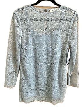 Chic Lace Mini Dress in Soft Blue